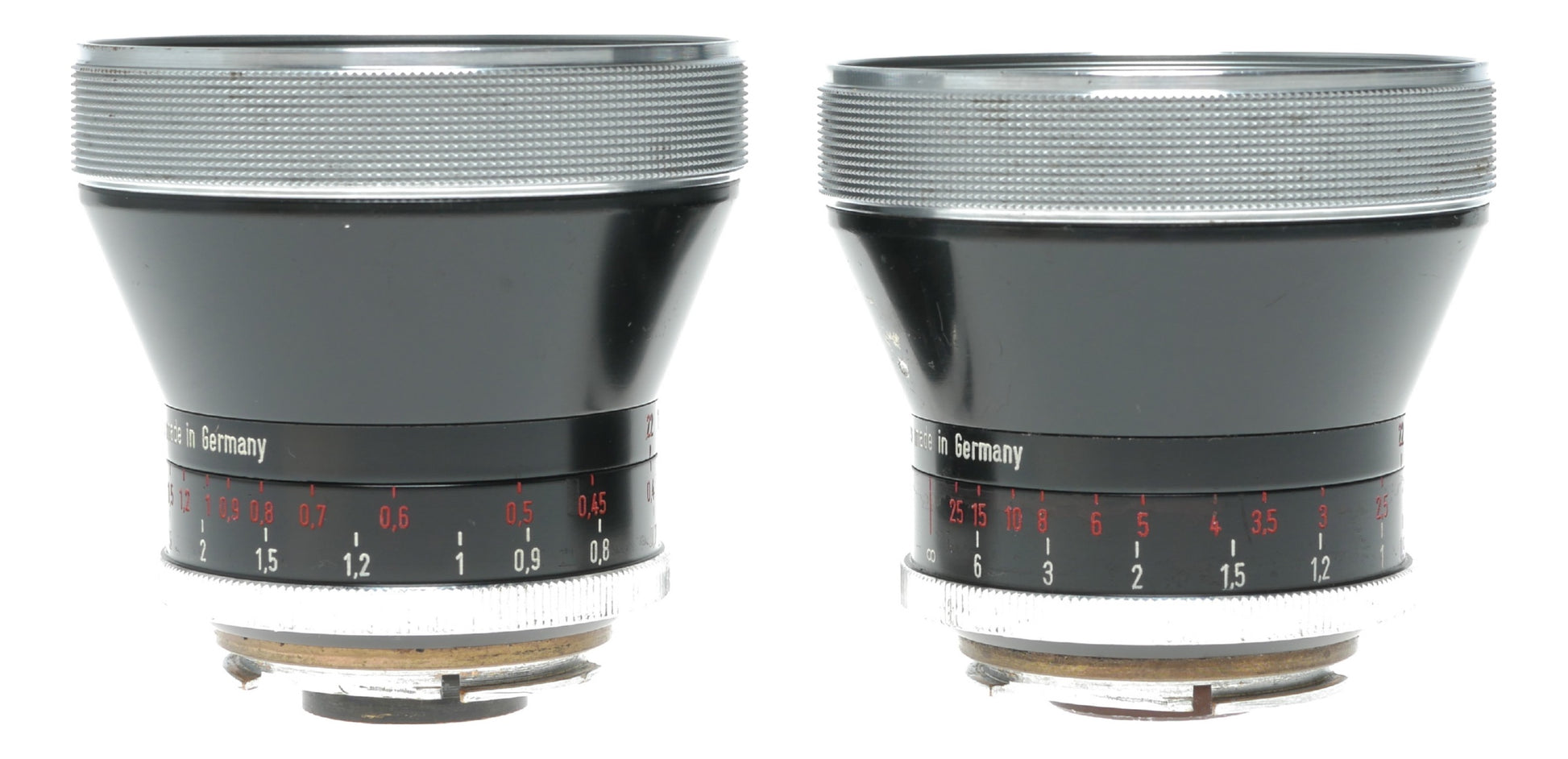 Contax Carl Zeiss Tessar 28-50mm f/2.8 Lens with Accessories and Leather Case - View 3