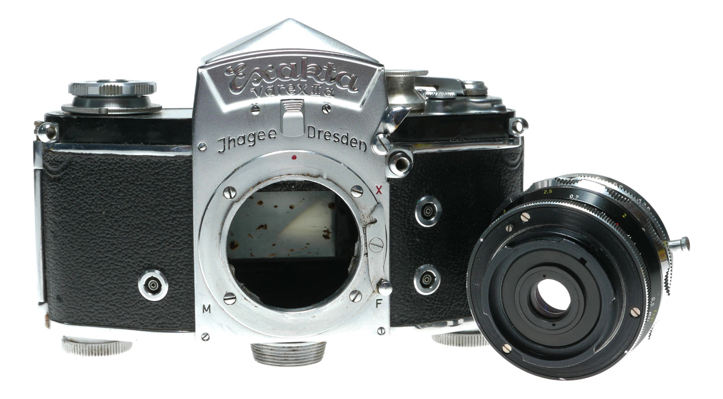 Exakta Varex IIa Vintage SLR Camera with Isco-Gottingen Westron 35mm f/3.5 Lens - View 10