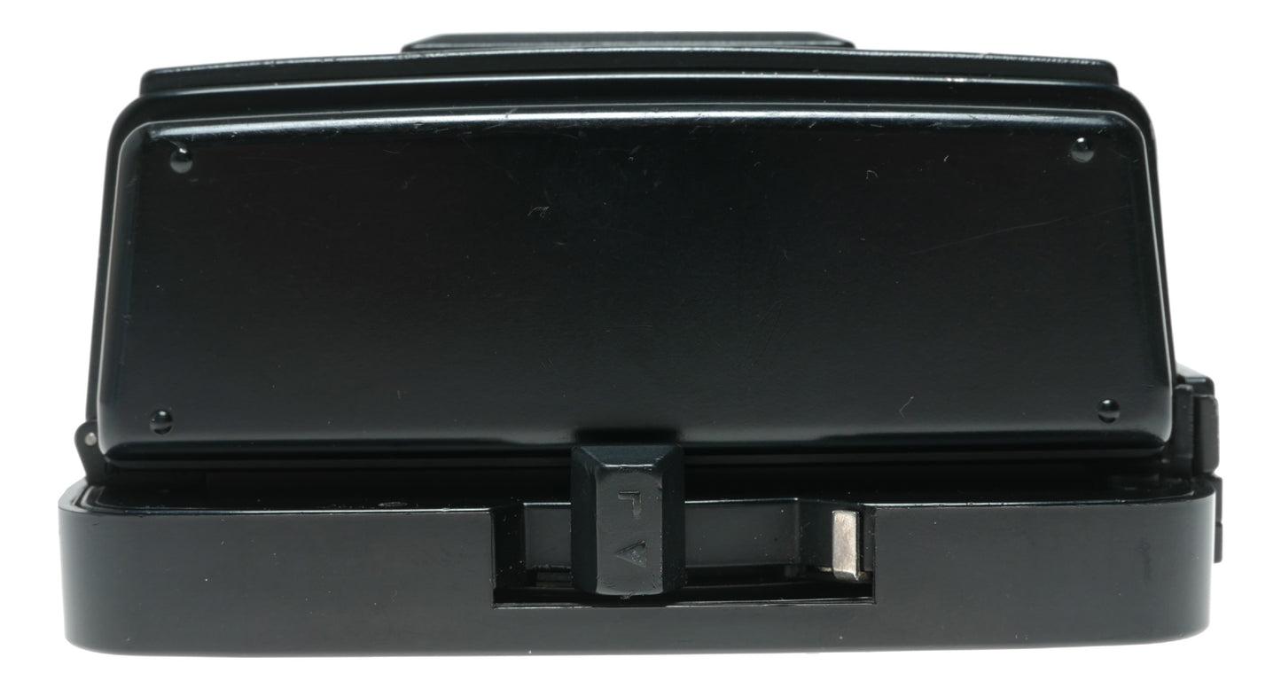 Mamiya RZ67 Professional Medium Format Film Camera with 120 Film Back - View 2