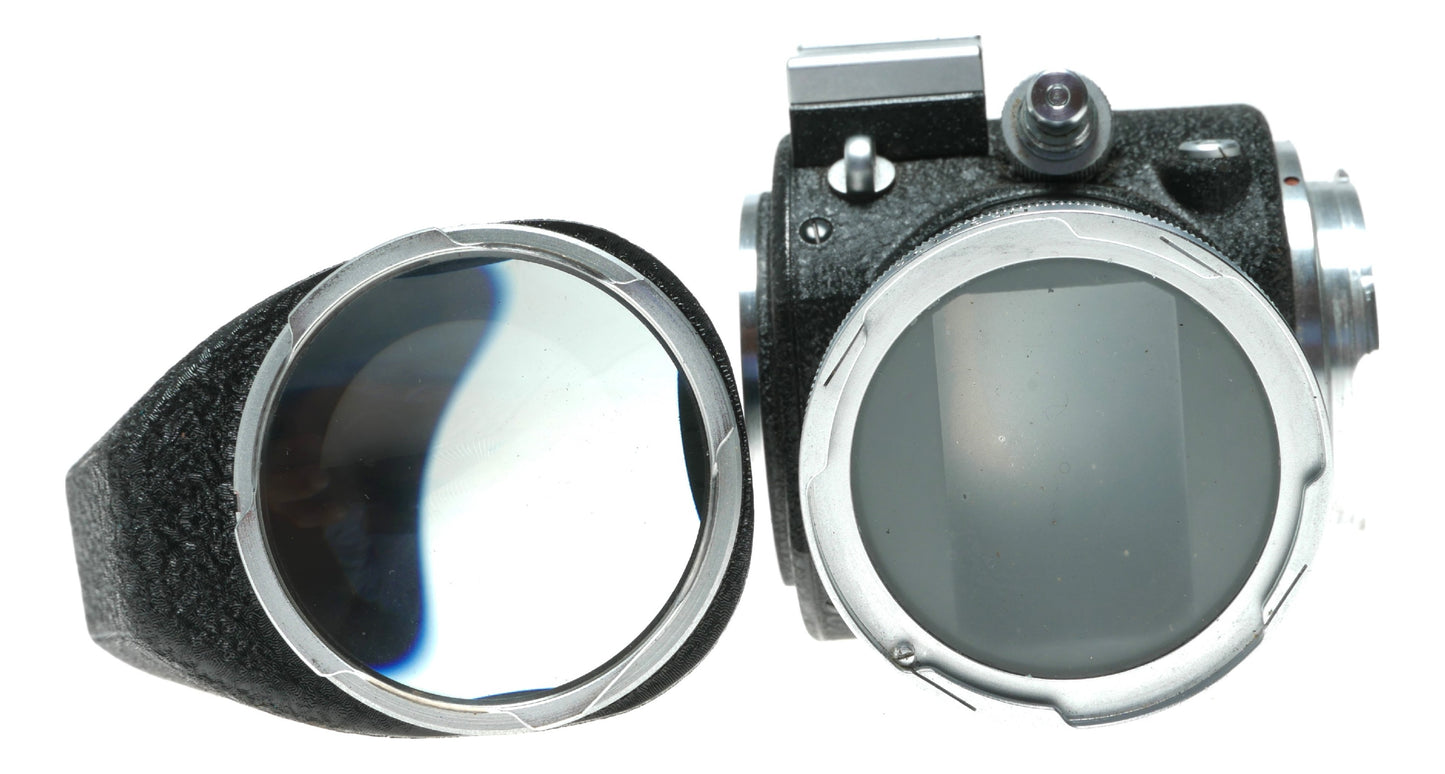 Leica Leitz Wetzlar Germany Vintage Film Camera - View 2