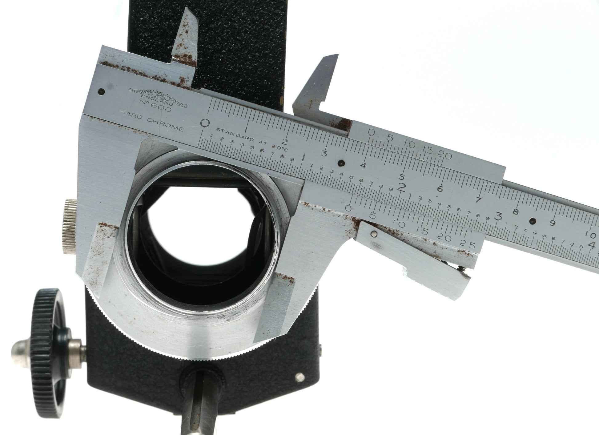 Vintage Classic 35mm Film SLR Camera with Manual Focus and Mechanical Shutter - View 8