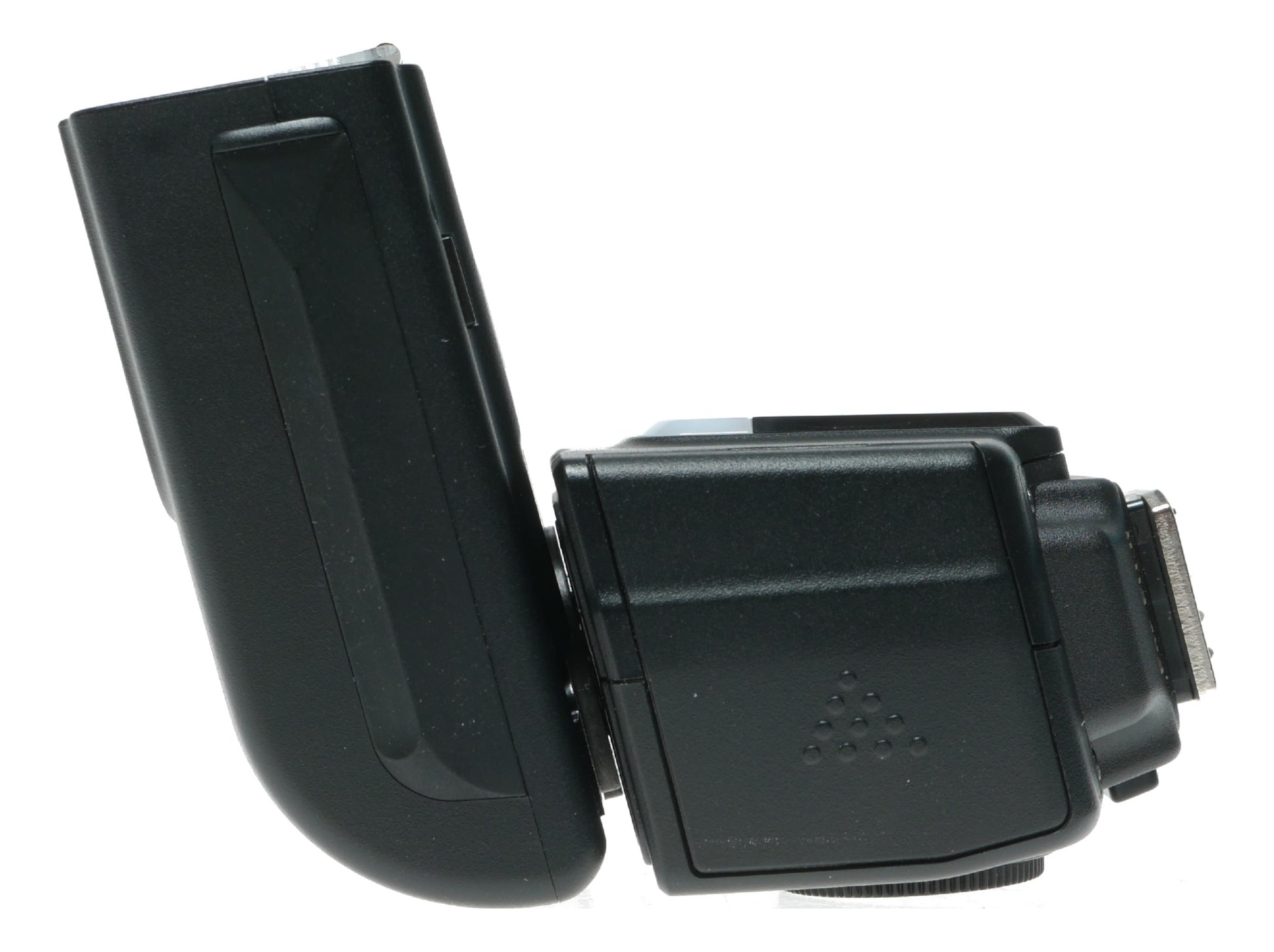 Nissin i40 Compact Flash for Fujifilm Cameras with TTL and Zoom 24-105mm - View 8