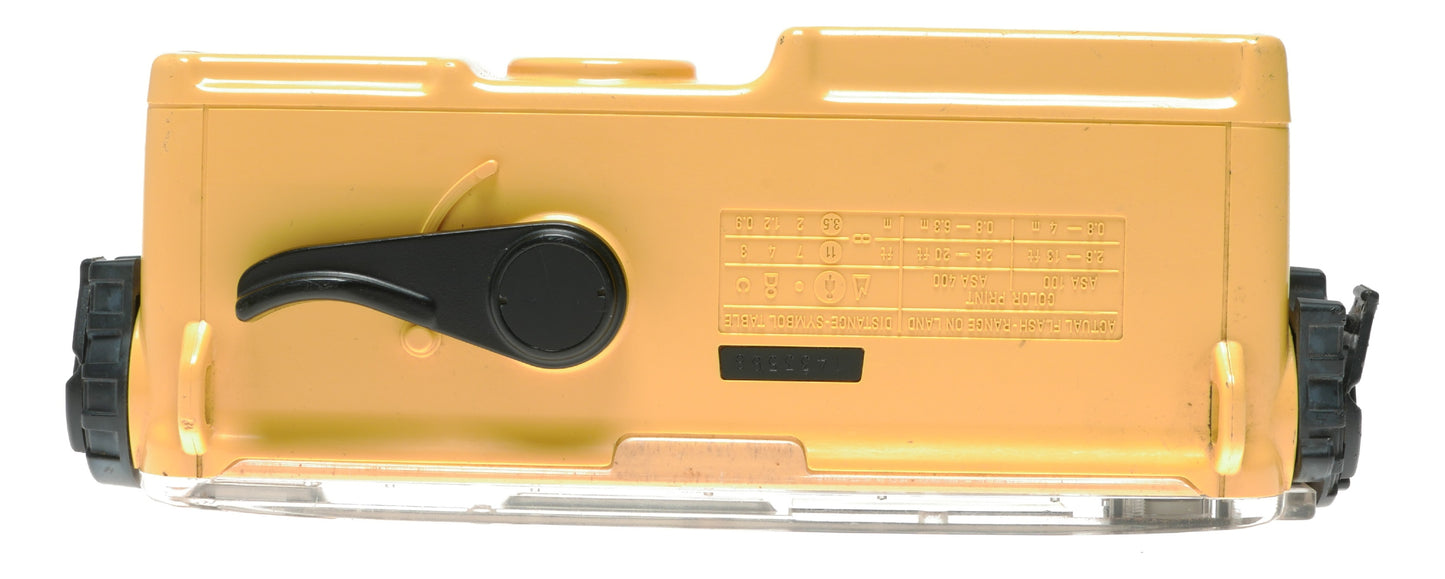 Minolta Weathermatic A Vintage Underwater Film Camera from Japan - View 6