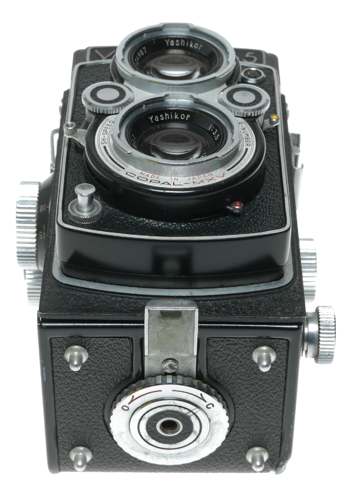 Yashica-635 Vintage TLR Camera with Yashinon 80mm f/3.5 Lens, Made in Japan - View 11