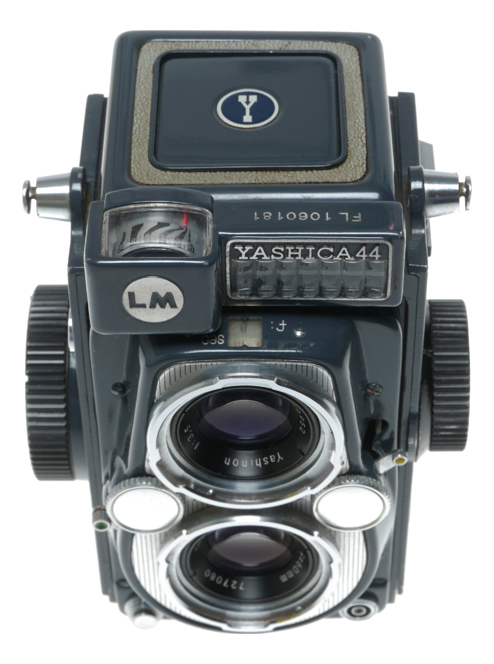 Yashica 44 Vintage Twin Lens Reflex Camera with Yashinon 50mm f/3.5 Lens for 127 Film - View 3