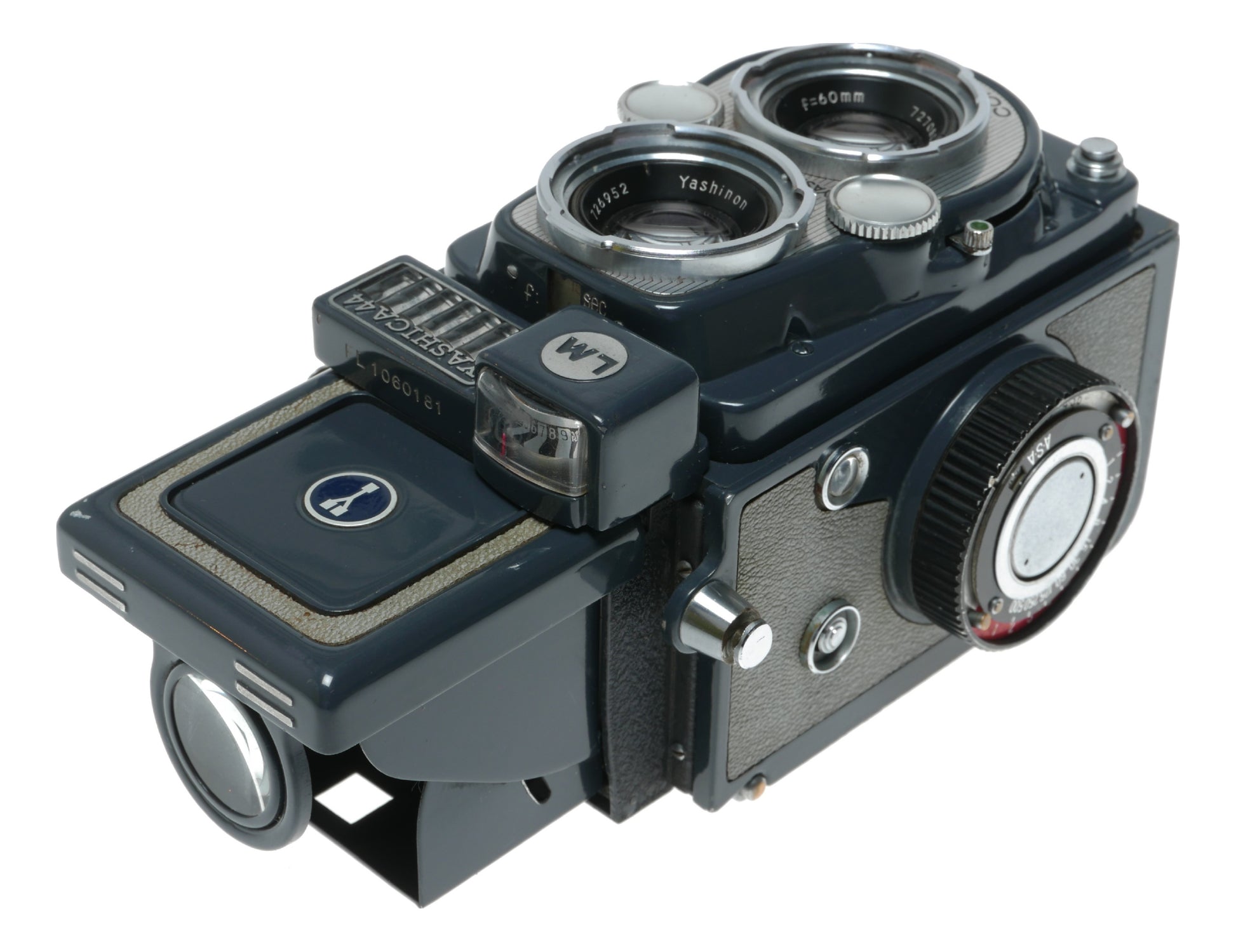 Yashica 44 Vintage Twin Lens Reflex Camera with Yashinon 50mm f/3.5 Lens for 127 Film - View 5