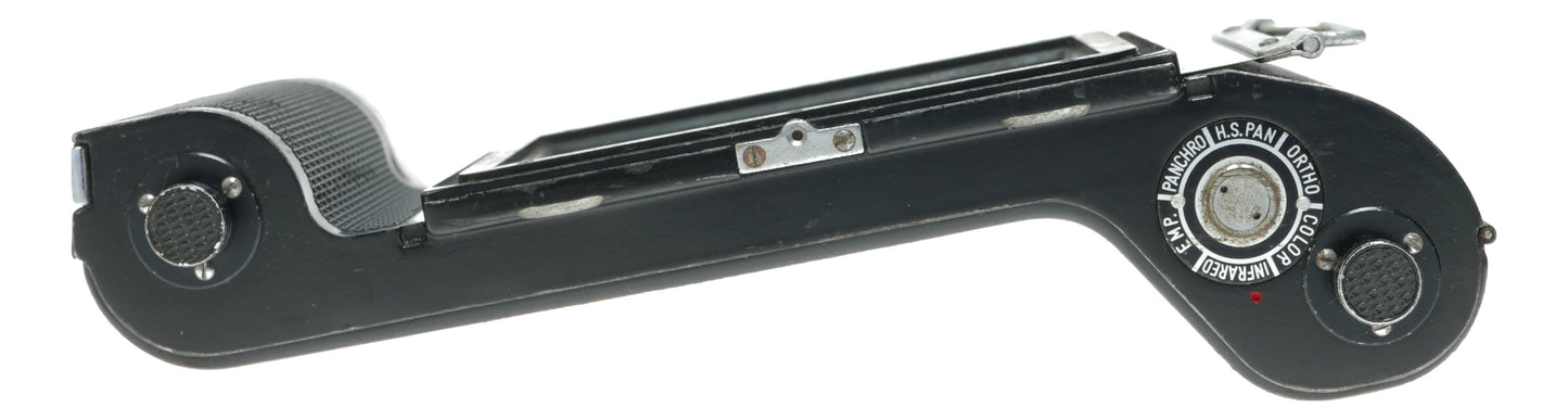 Mamiya Press Vintage Roll Film Holder for 6x9 cm and 8x4.5 cm Formats on 120 Film, Made in Japan - View 4