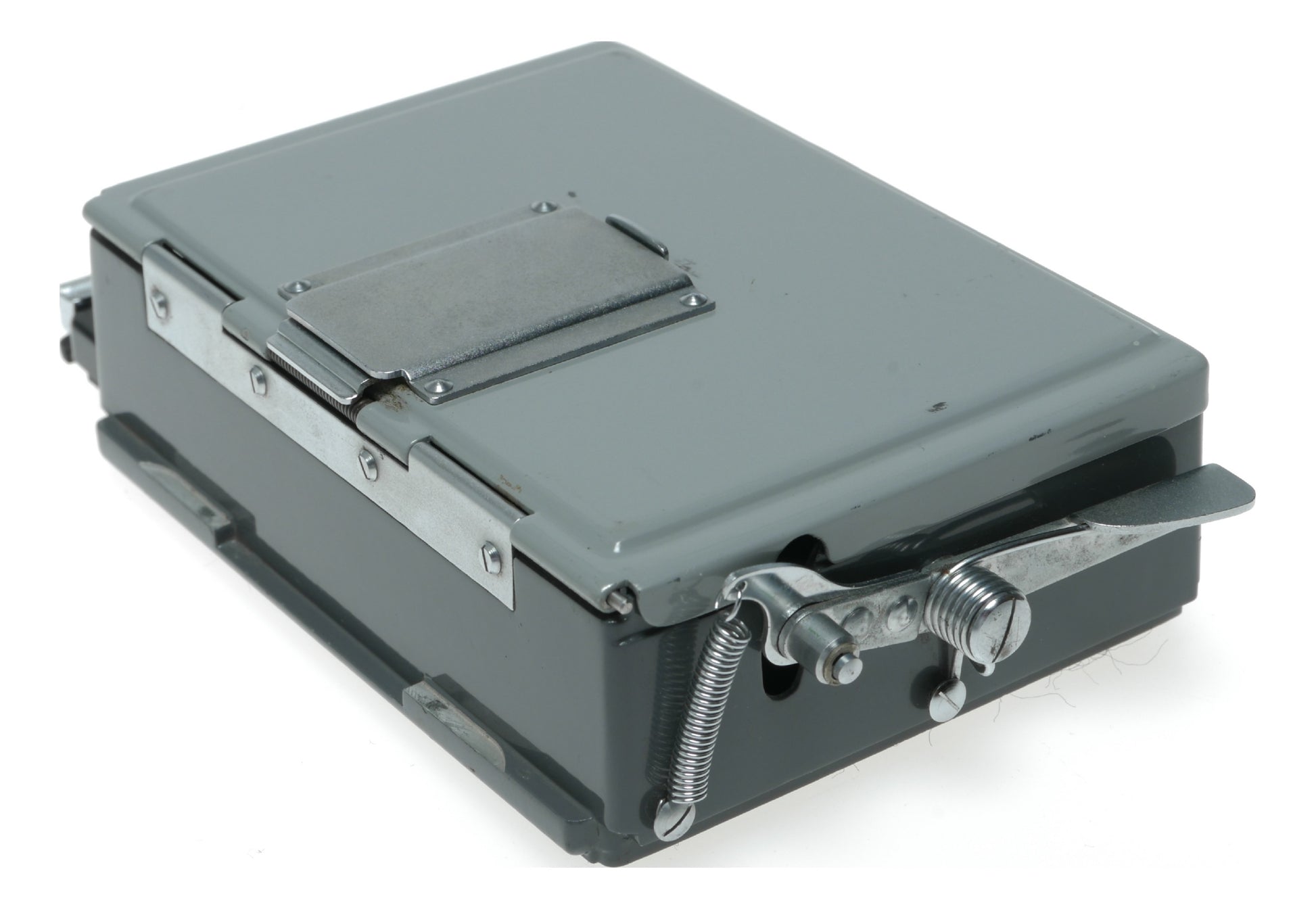 Vintage Classic 35mm Film SLR Camera with Manual Focus Lens - View 5