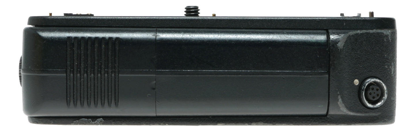 Leica P4 Motor Winder for Film Cameras - Compatible with 6 Alkaline or Ni-Cd Batteries - View 2
