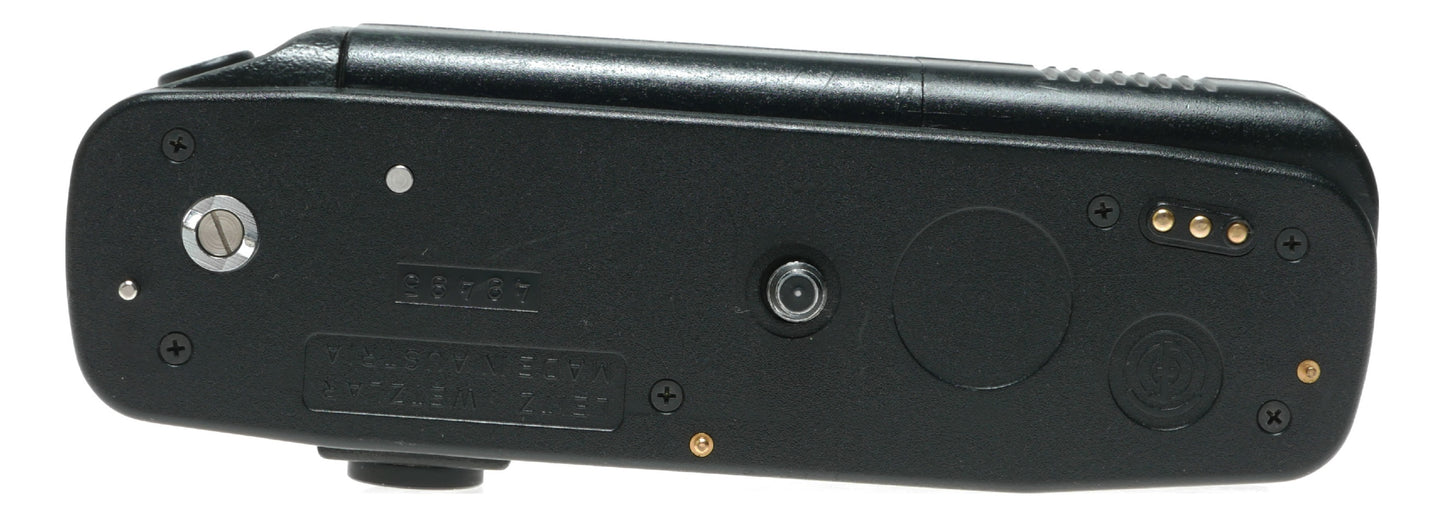 Leica P4 Motor Winder for Film Cameras - Compatible with 6 Alkaline or Ni-Cd Batteries - View 3