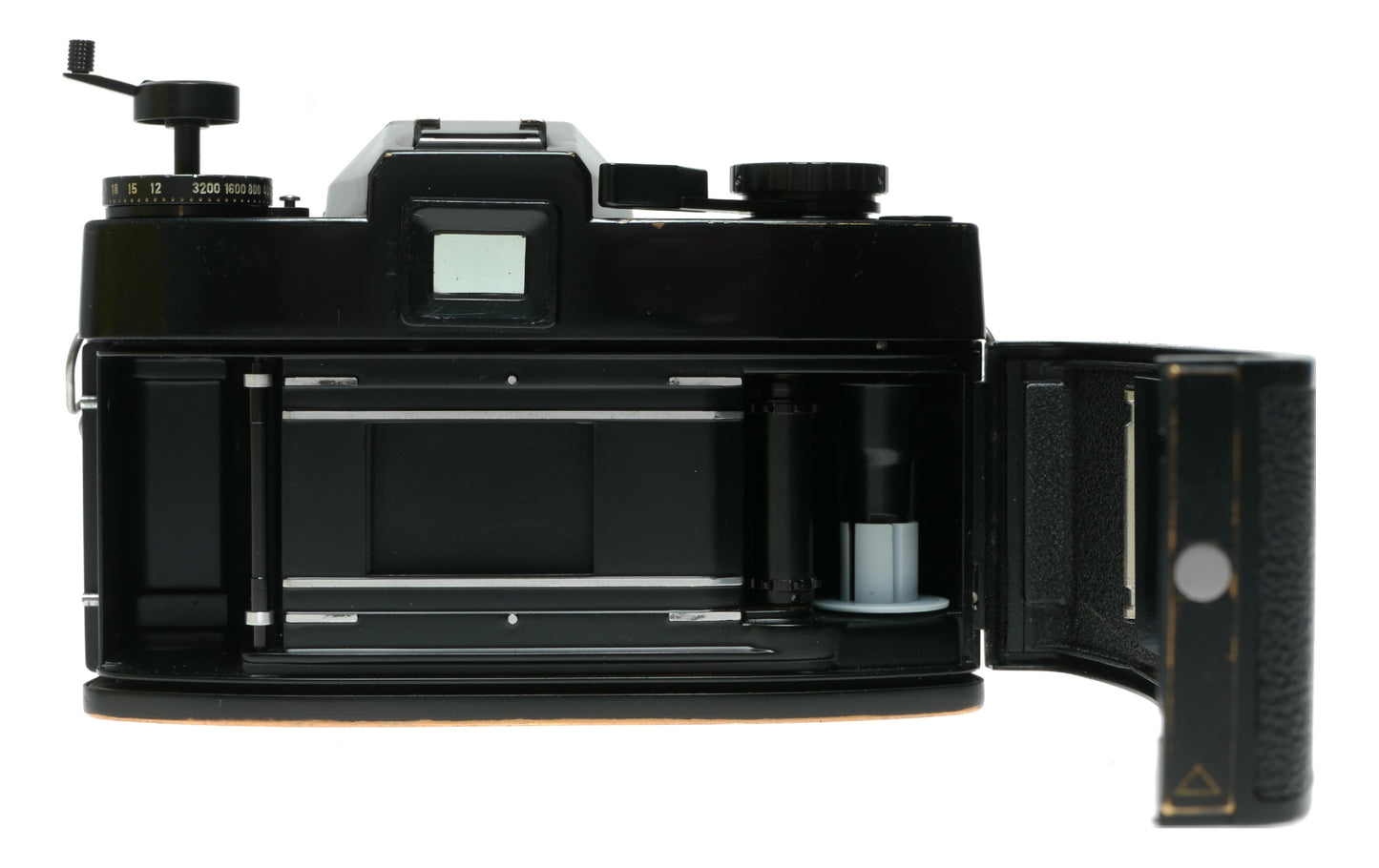 Leica SL Full-Frame Mirrorless Camera with Leitz Wetzlar Lens Mount - View 7