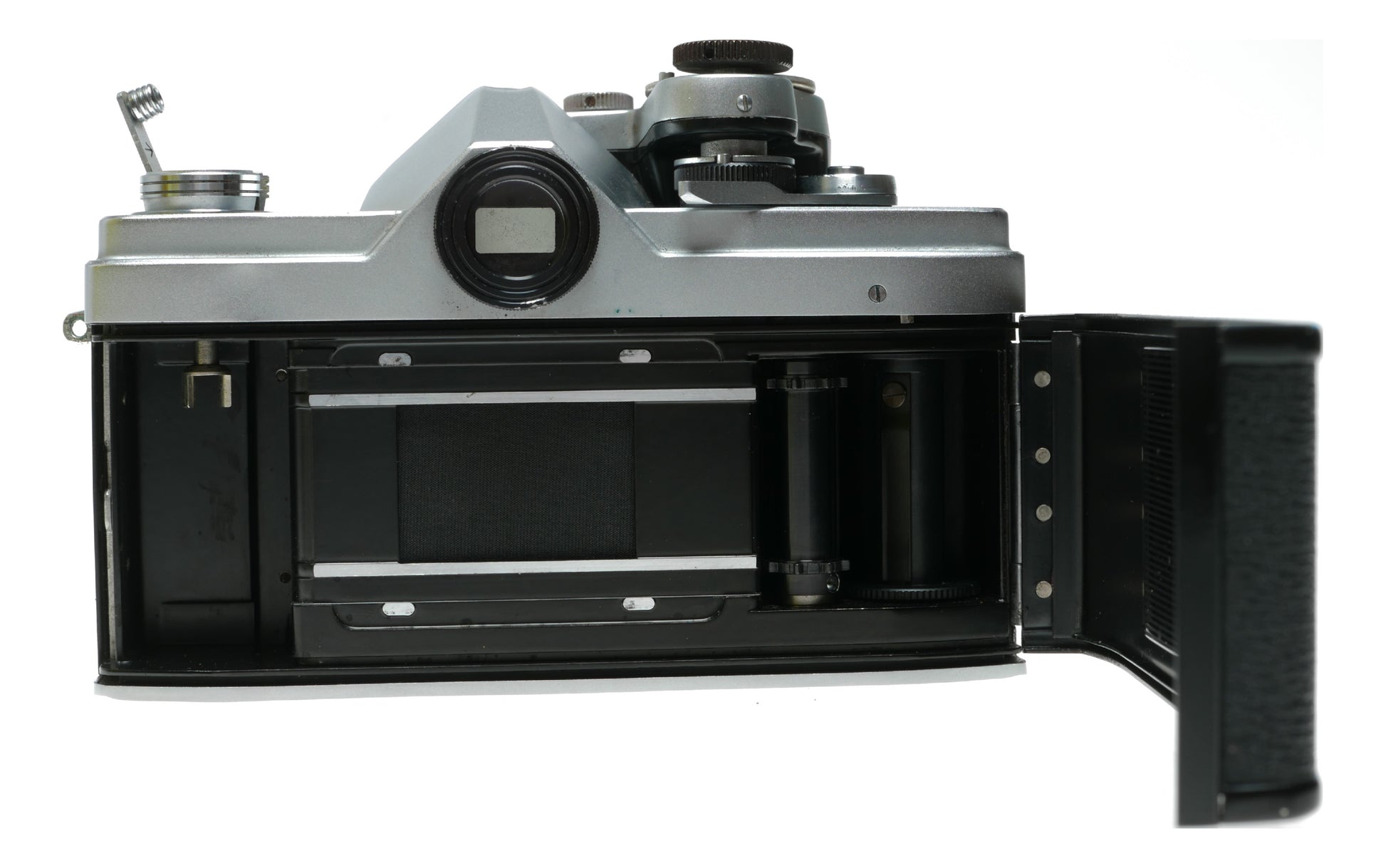 Minolta SR-1 Vintage SLR Camera with MC Tele Rokkor-QD 135mm f/3.5 Lens - View 8
