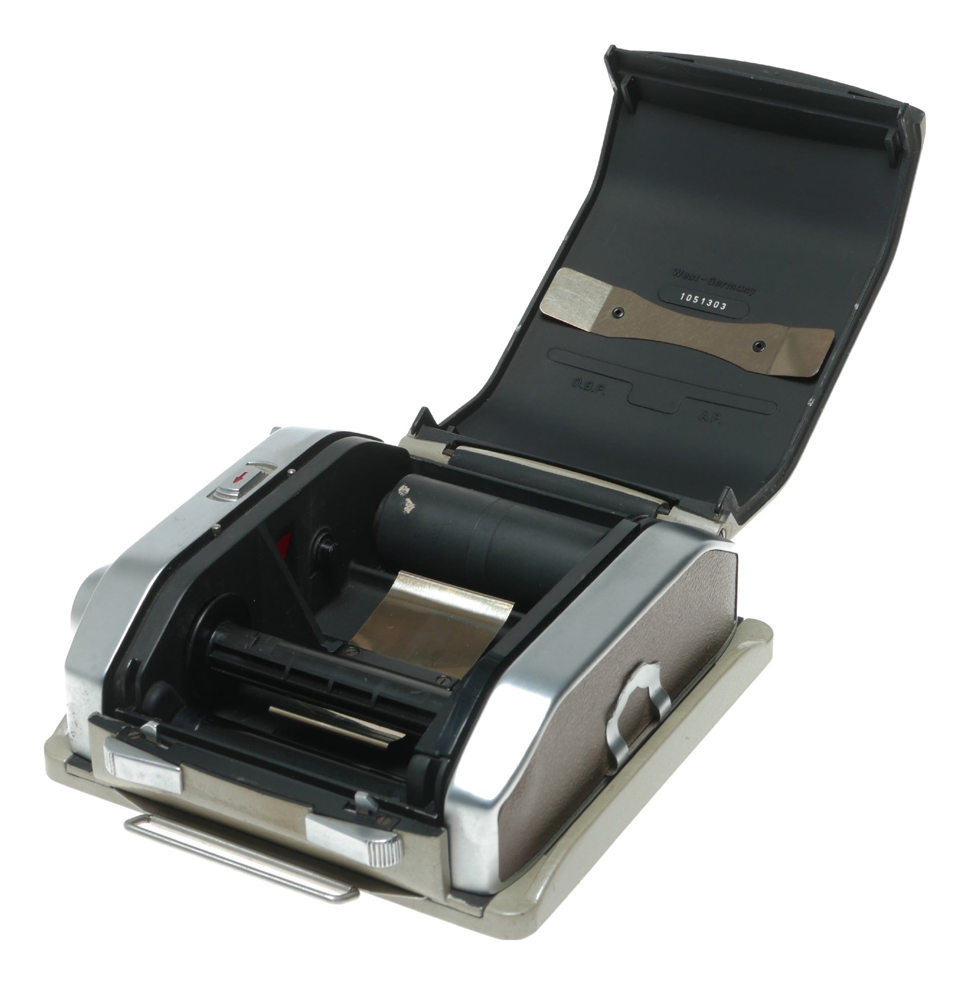 Pentacon Prakticar 135mm f/2.8 Vintage Prime Lens for SLR Cameras - View 7