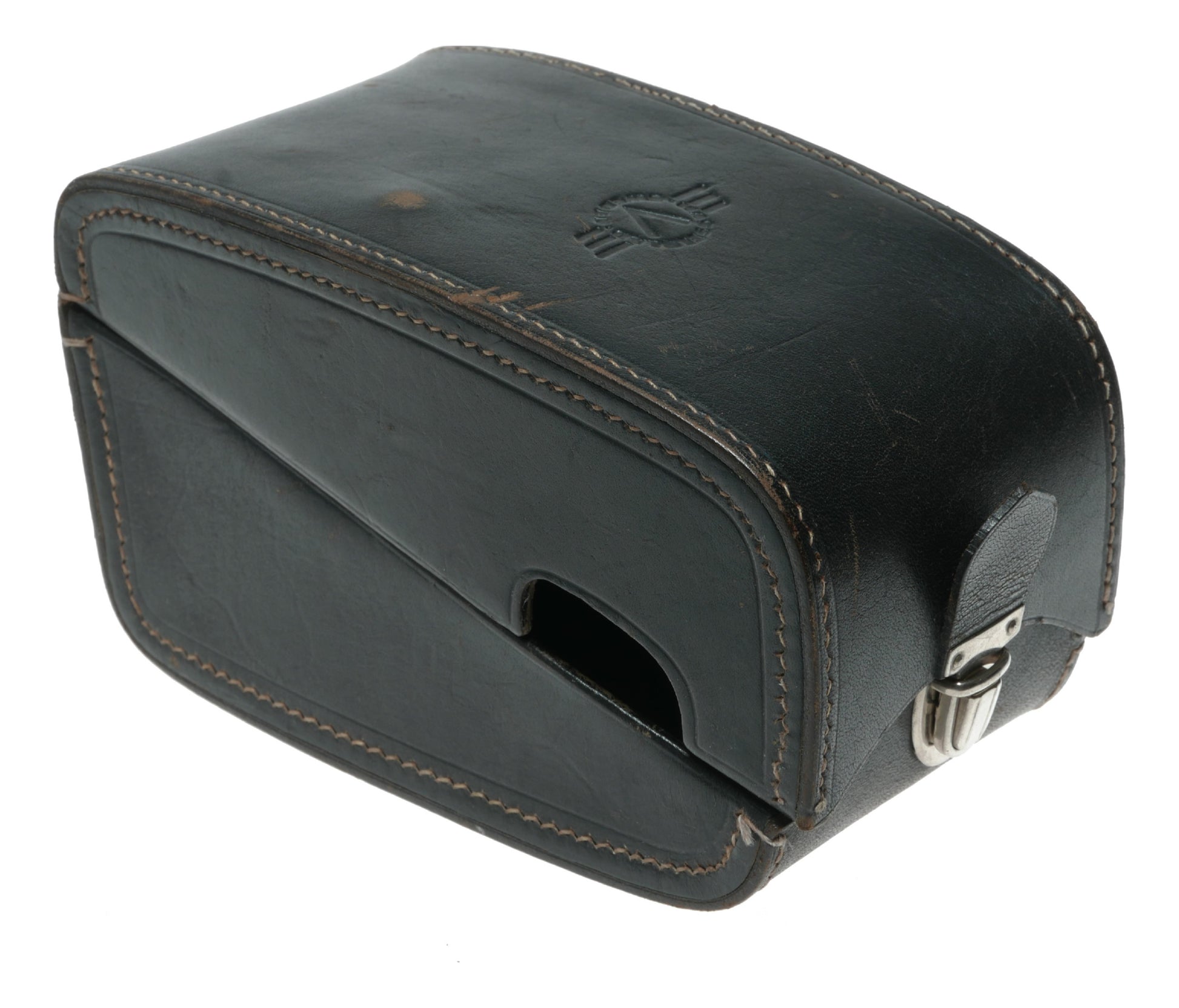 Vintage Classic 35mm Film SLR Camera with Manual Focus and Mechanical Shutter - View 5