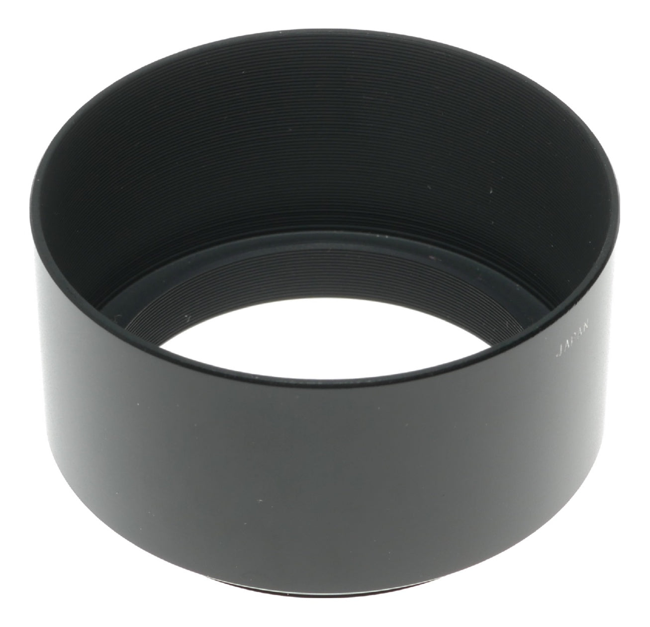 Leica APO-Telyt-R 135mm f/2.8 Vintage Lens with Hood, Made in Japan, Hard Chrome Finish - View 7