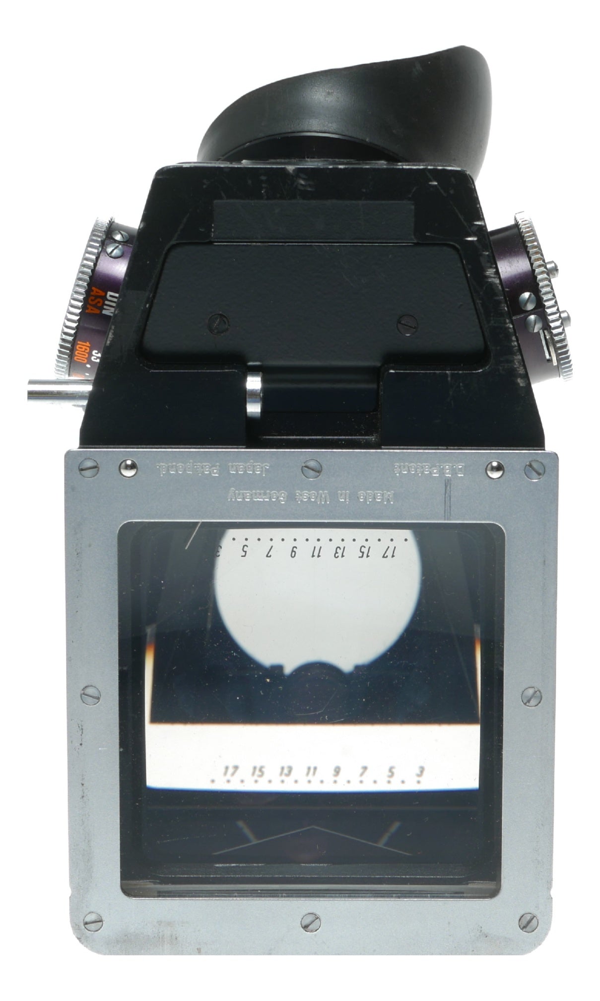 Hasselblad 500C/M Medium Format Film Camera with Carl Zeiss Planar 80mm f/2.8 Lens - View 10