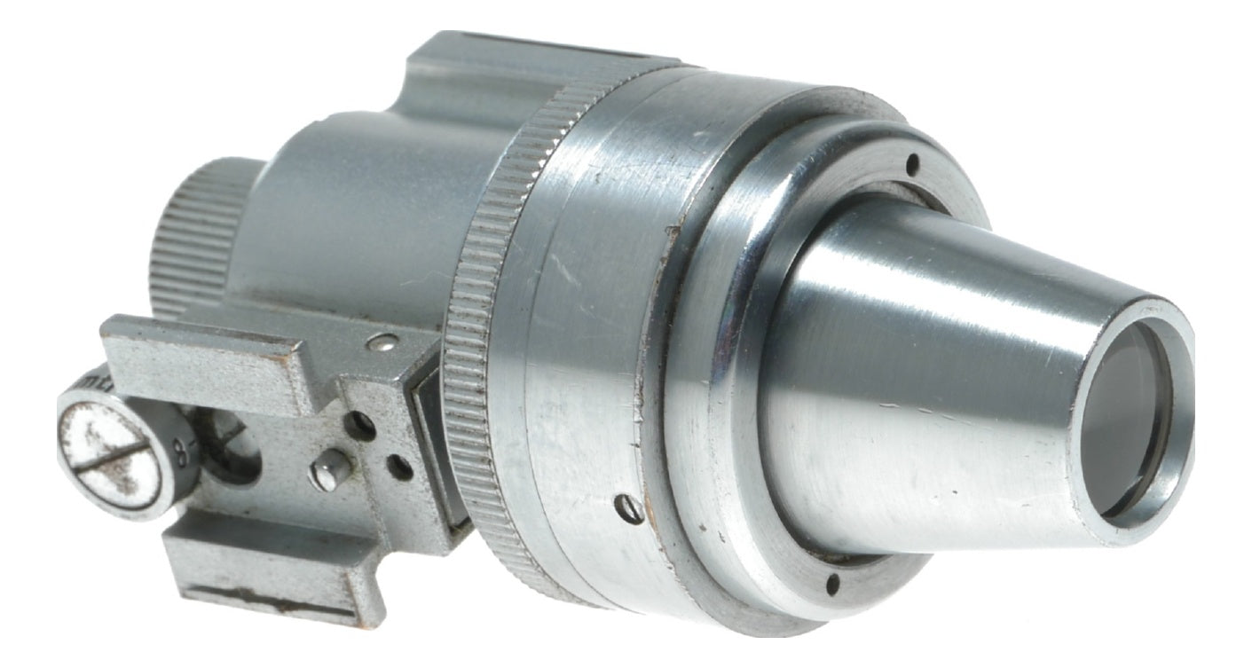 Ernst Leitz Wetzlar Vintage 35mm Film Camera with Multiple Focal Lengths - View 8