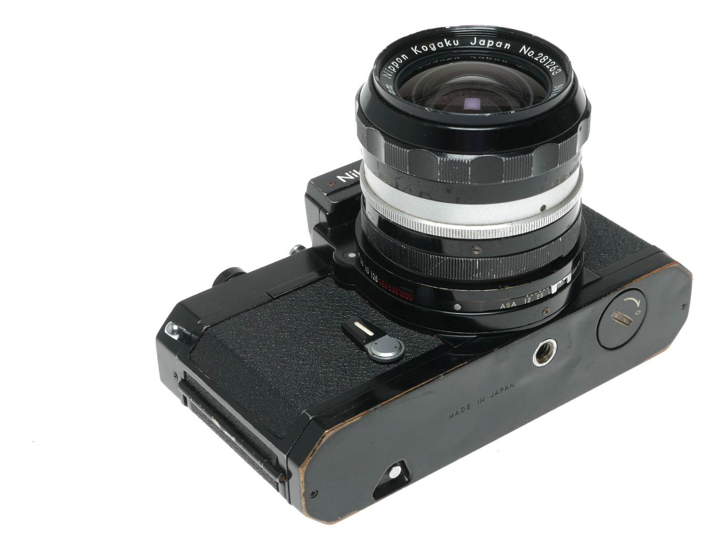 Nikkormat FT Vintage SLR Camera with Nikkor-N Auto 24mm f/2.8 Lens - View 9