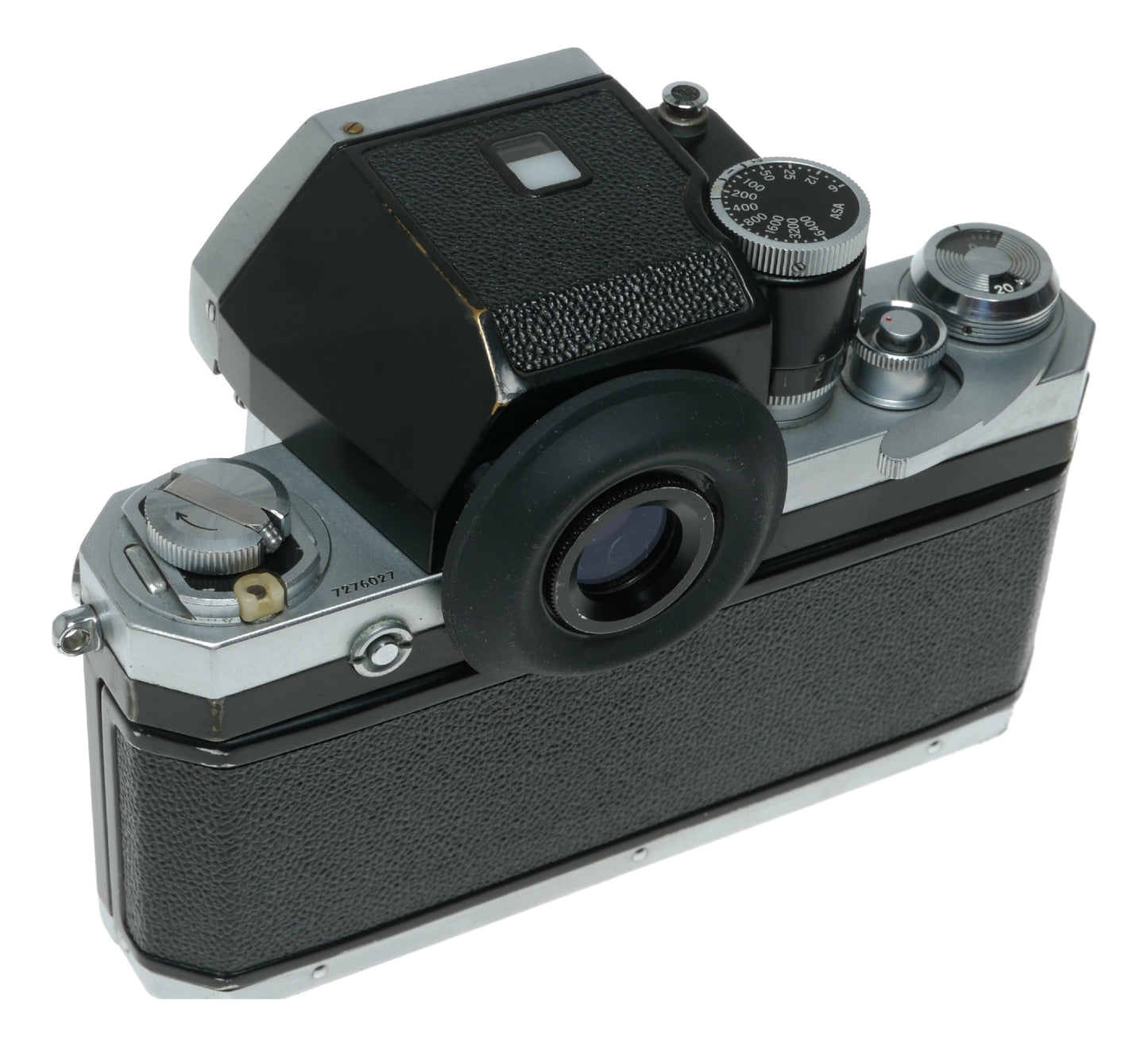 Nikon FM2 Vintage Film SLR Camera with Shutter Speeds from 1s to 1/4000s - View 10