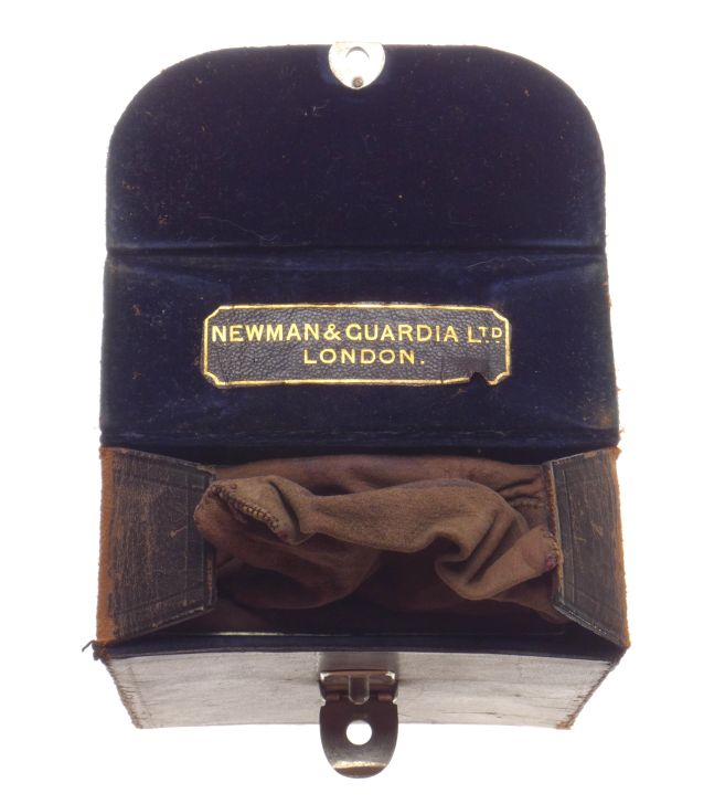 Newman & guardia nydia pocket camera wood body bellows no lens leather case