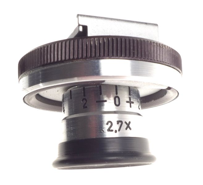 Pentacon flip hinged viewfinder magnifyer 2.7x in leather keeper
