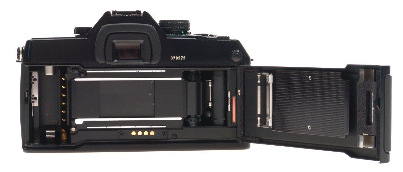 ZEISS CONTAX 167 MT BLACK 35mm CAMERA BODY PAPERS MINT