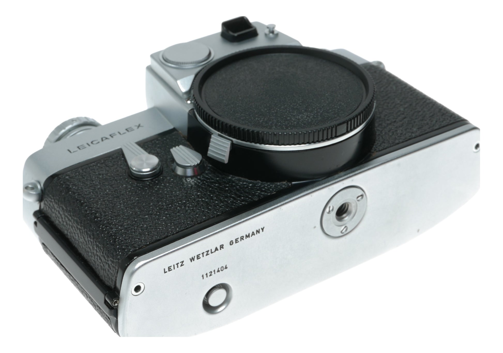 1st Version Leicaflex SLR chrome camera body kit with a box case manual