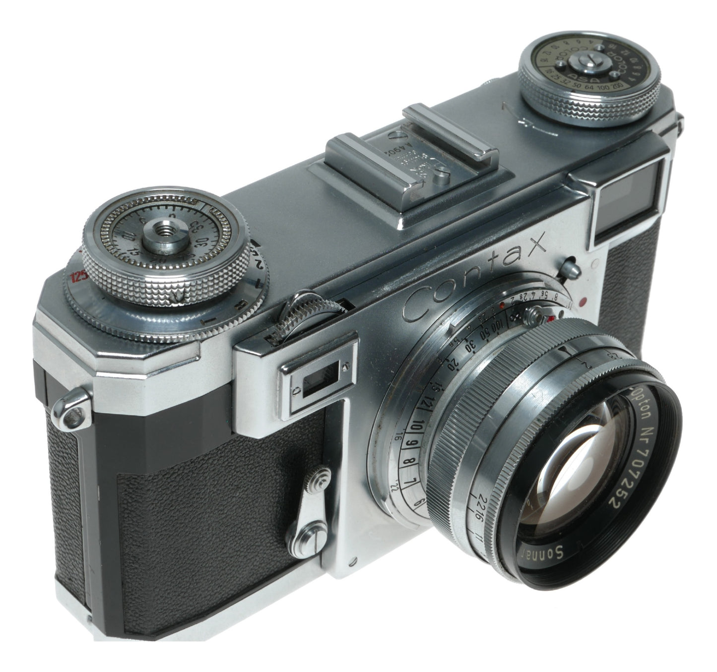 Zeiss Contax rangefinder camera with 2/50mm Sonnar 5cm f2