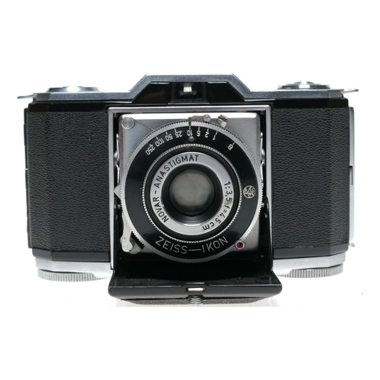 Zeiss Ikon Ikonta 35 522/24 Folding Camera Novar 1:3.5 f=4.5cm