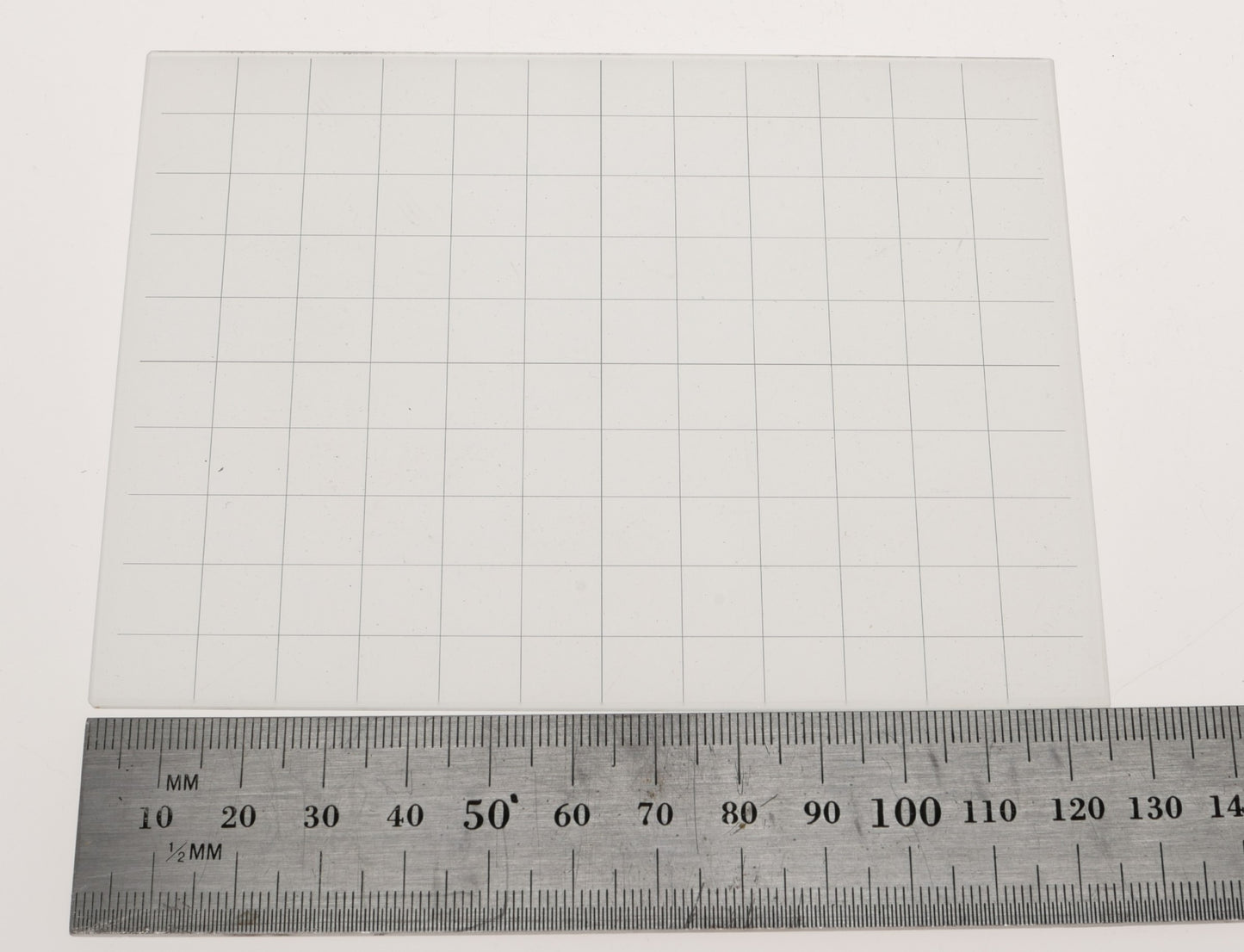 Glass Grid Focusing Screen Large Format Accessory - View 3