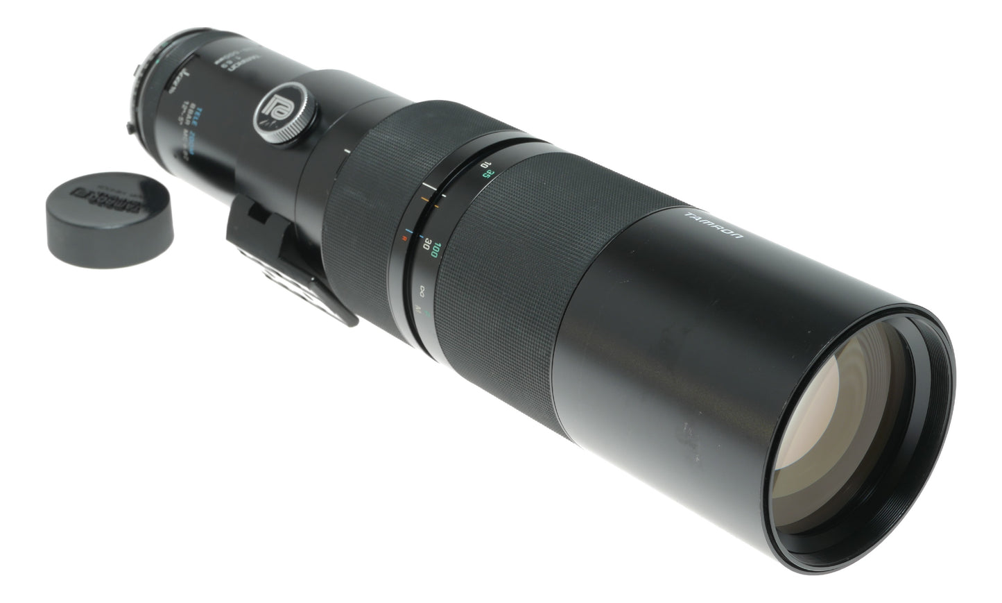Tamron 200-500mm f/5.6 Adaptall-2 Telephoto Zoom Lens for M/MD Mount Cameras