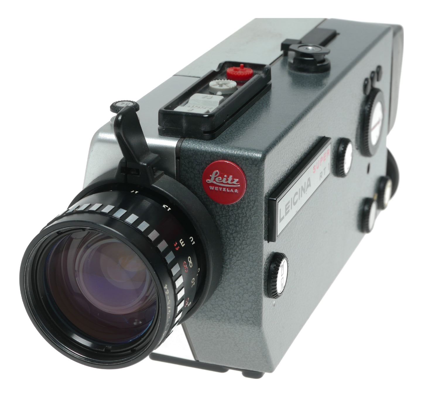 Leicina Super RT1 Vintage 16mm Film Camera with 1:1.9/8-64 Lens by Leitz Wetzlar - View 10