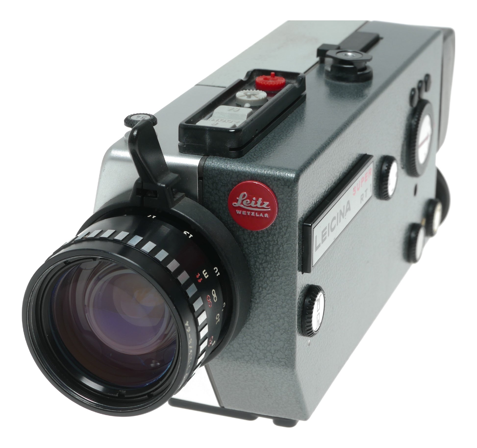 Leicina Super RT1 Vintage 16mm Film Camera with 1:1.9/8-64 Lens by Leitz Wetzlar - View 10