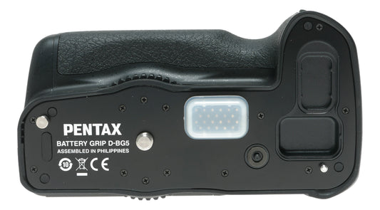 Ricoh Pentax D-BG5 Battery Grip for Pentax Cameras - View 4