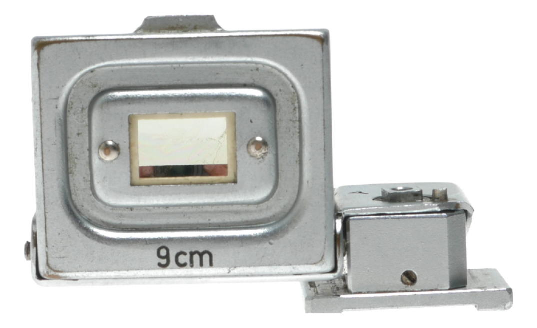 E. Leitz Wetzlar 9cm Camera Accessory - View 5