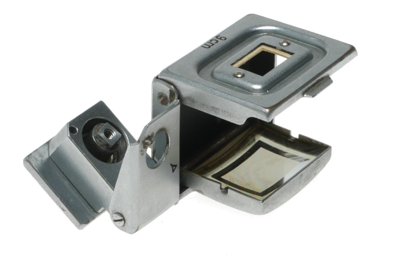 E. Leitz Wetzlar 9cm Camera Accessory - View 8