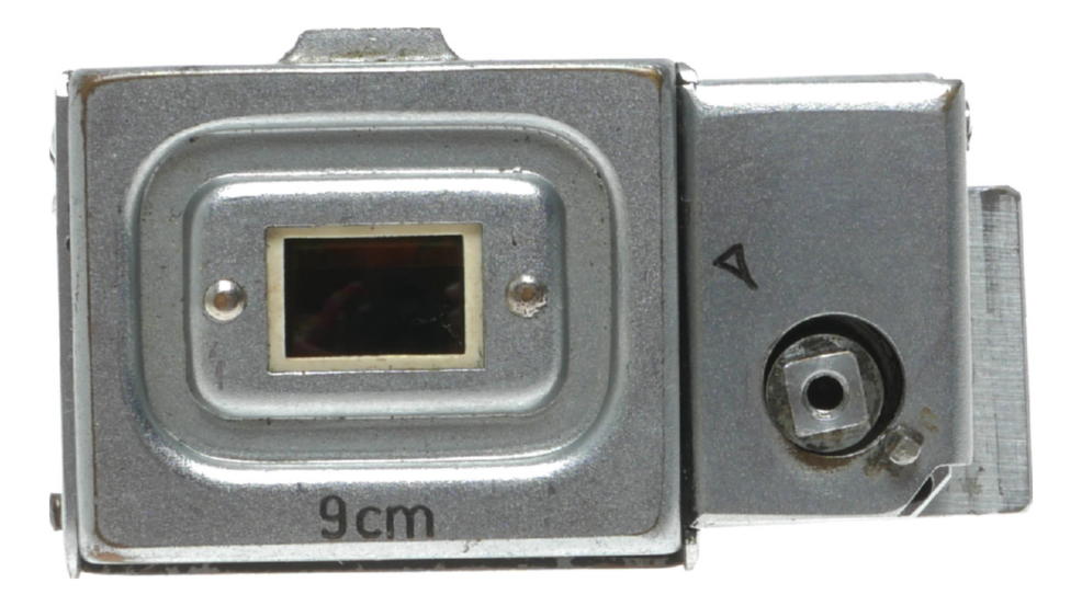 E. Leitz Wetzlar 9cm Camera Accessory - View 14