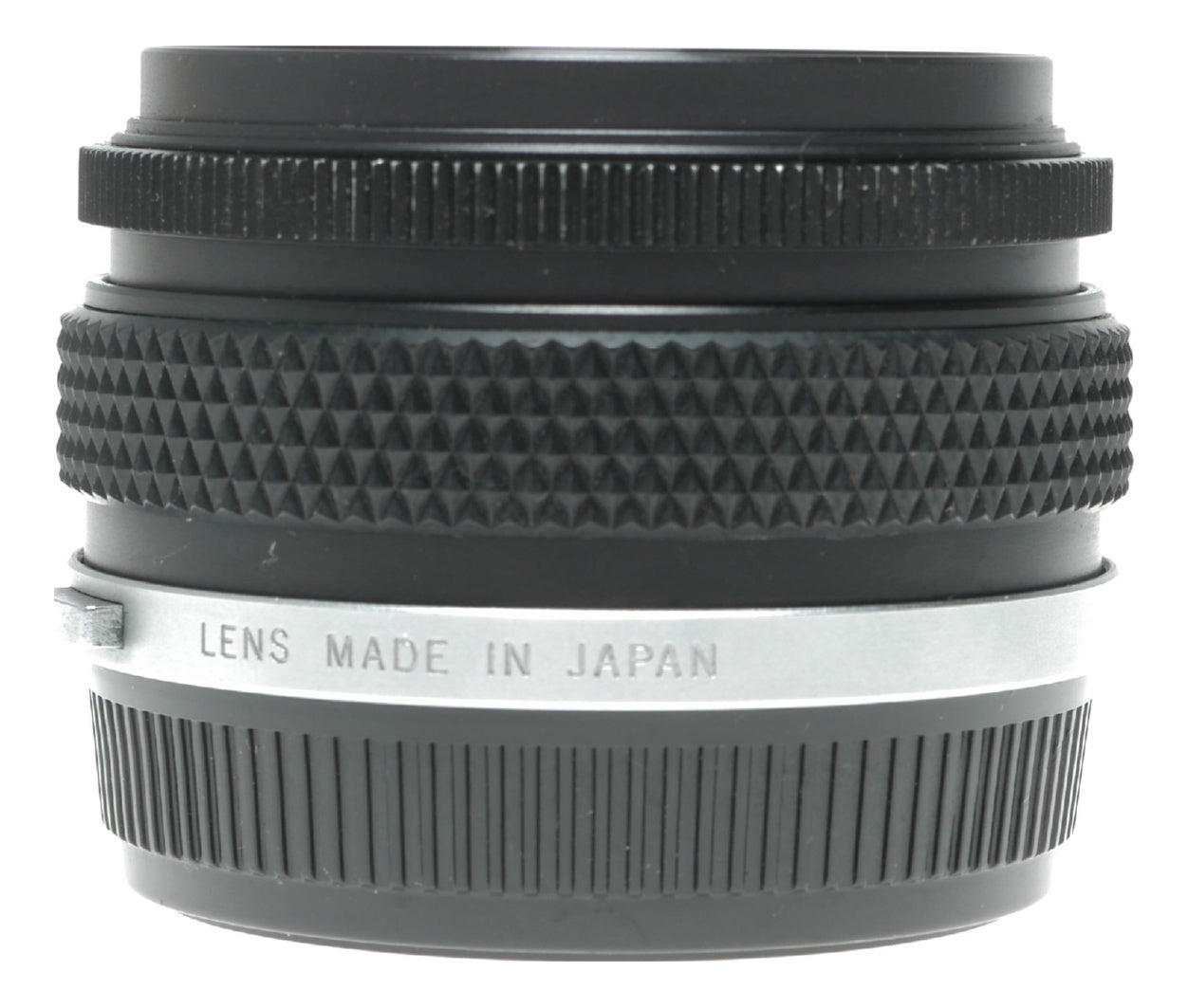 Olympus Zuiko Auto-W 24mm f/2.8 Vintage Prime Lens for OM-System Cameras - View 8