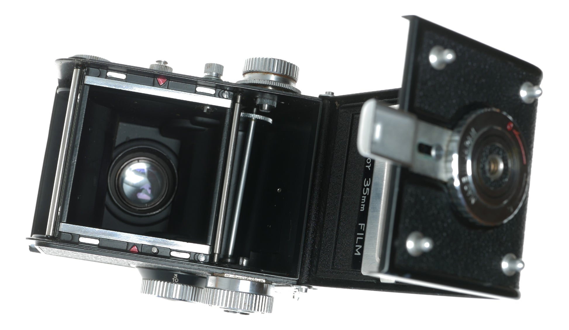 Yashica-635 Vintage TLR Film Camera with Yashinon 80mm f/3.5 Lens - View 9