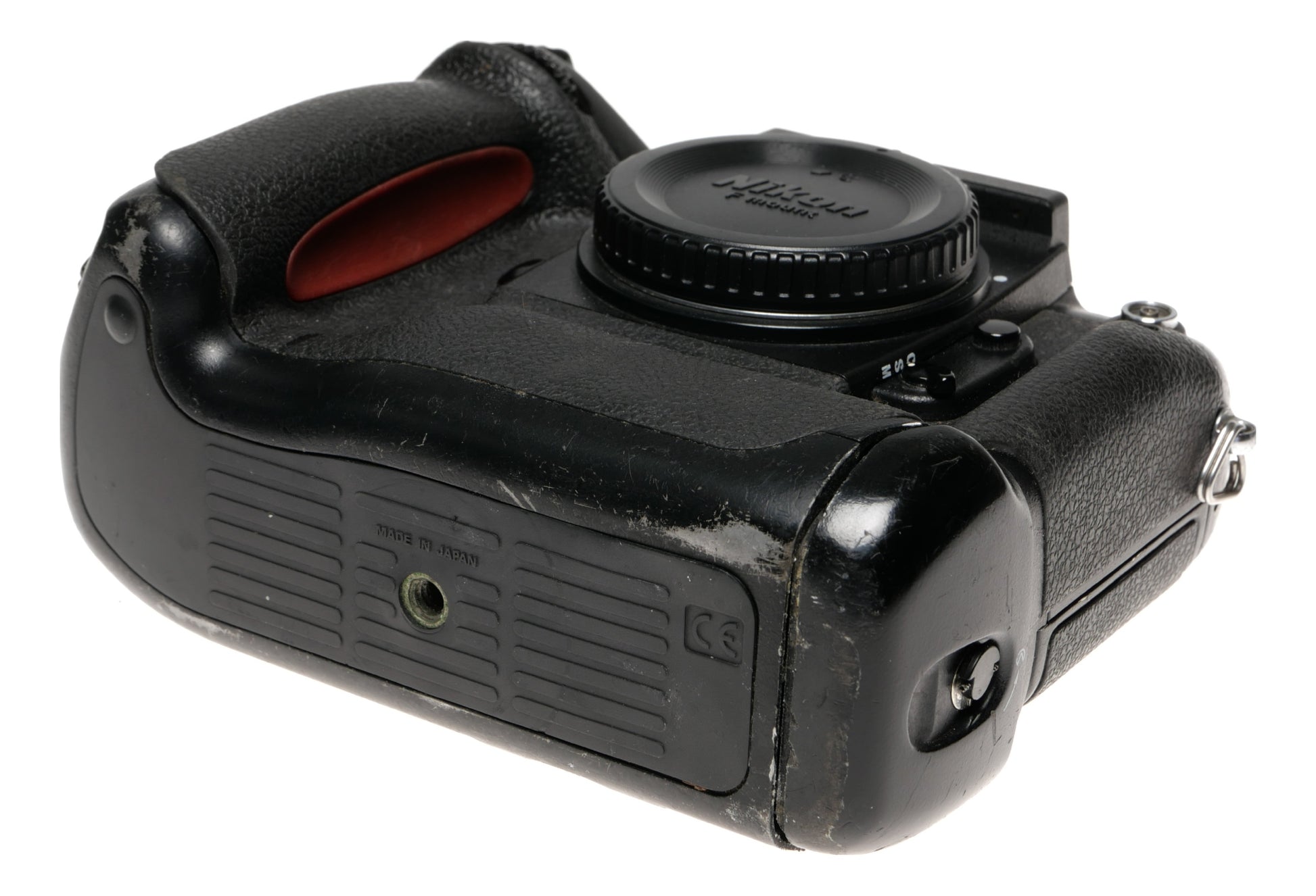 Nikon F5 35mm SLR Film Camera Body - View 8
