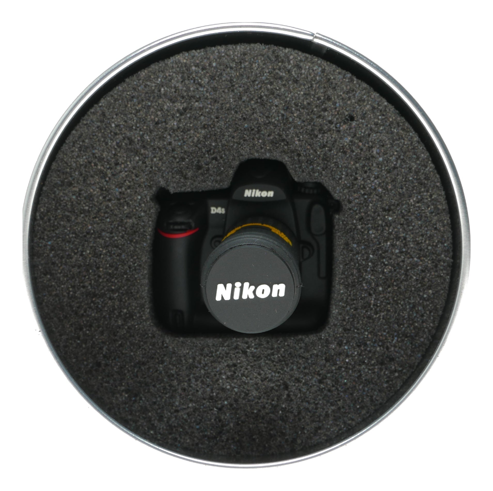 Nikon D4 Professional DSLR Camera with AF-S NIKKOR 24-70mm f/2.8G ED Lens - View 2