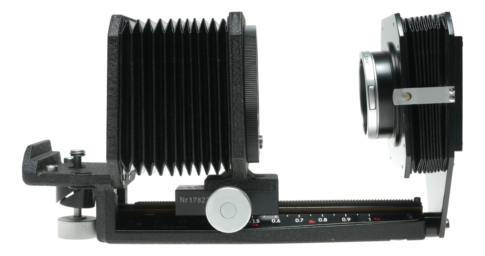 Leica Ernst Leitz Wetzlar Vintage Film Camera with Elmarit-R 15x2cm Lens