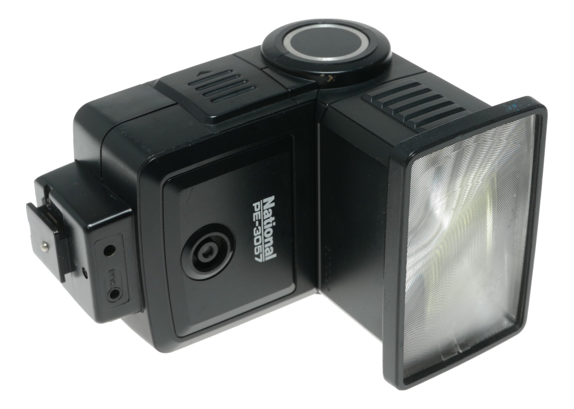 National PE-3057 Vintage Film Camera with Manual and Auto Exposure Settings, Made in Japan - View 9