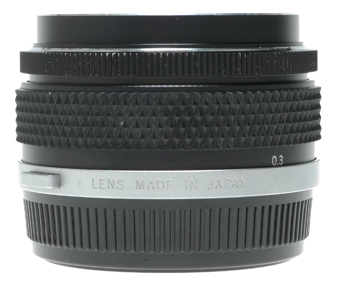 Olympus Zuiko Auto-W 35mm f/2.8 OM-System Lens Made in Japan - View 5