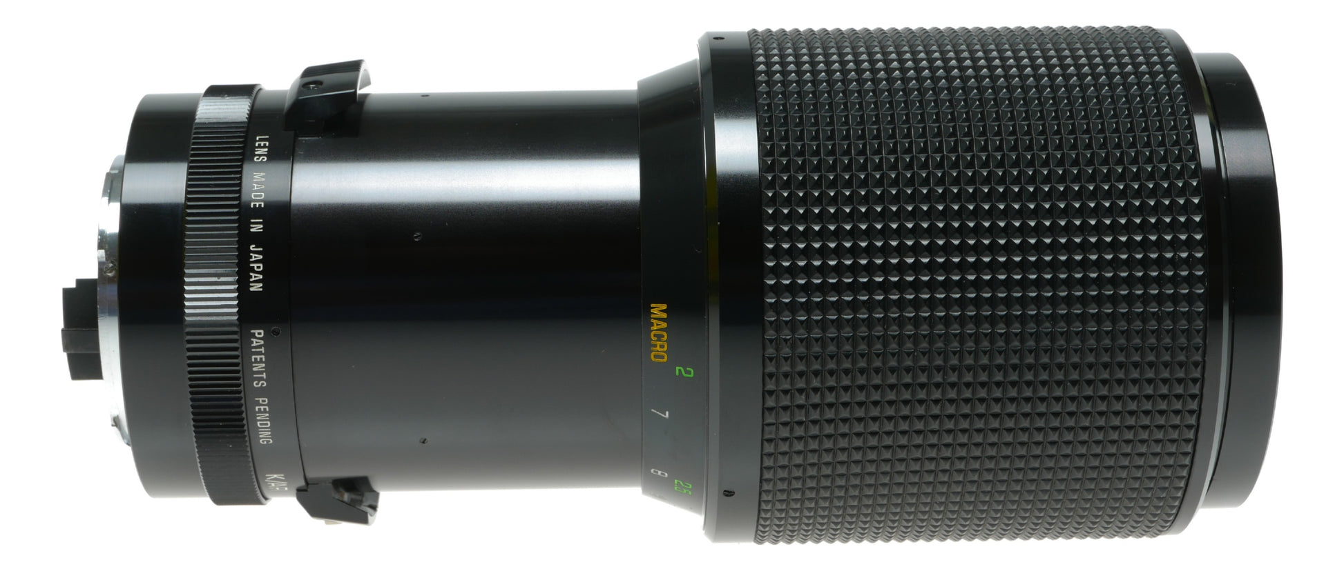 Vivitar Series 1 70-210mm f/3.5 Macro Focusing Auto Zoom Lens, 67mm Filter Thread, Made in Japan - View 5