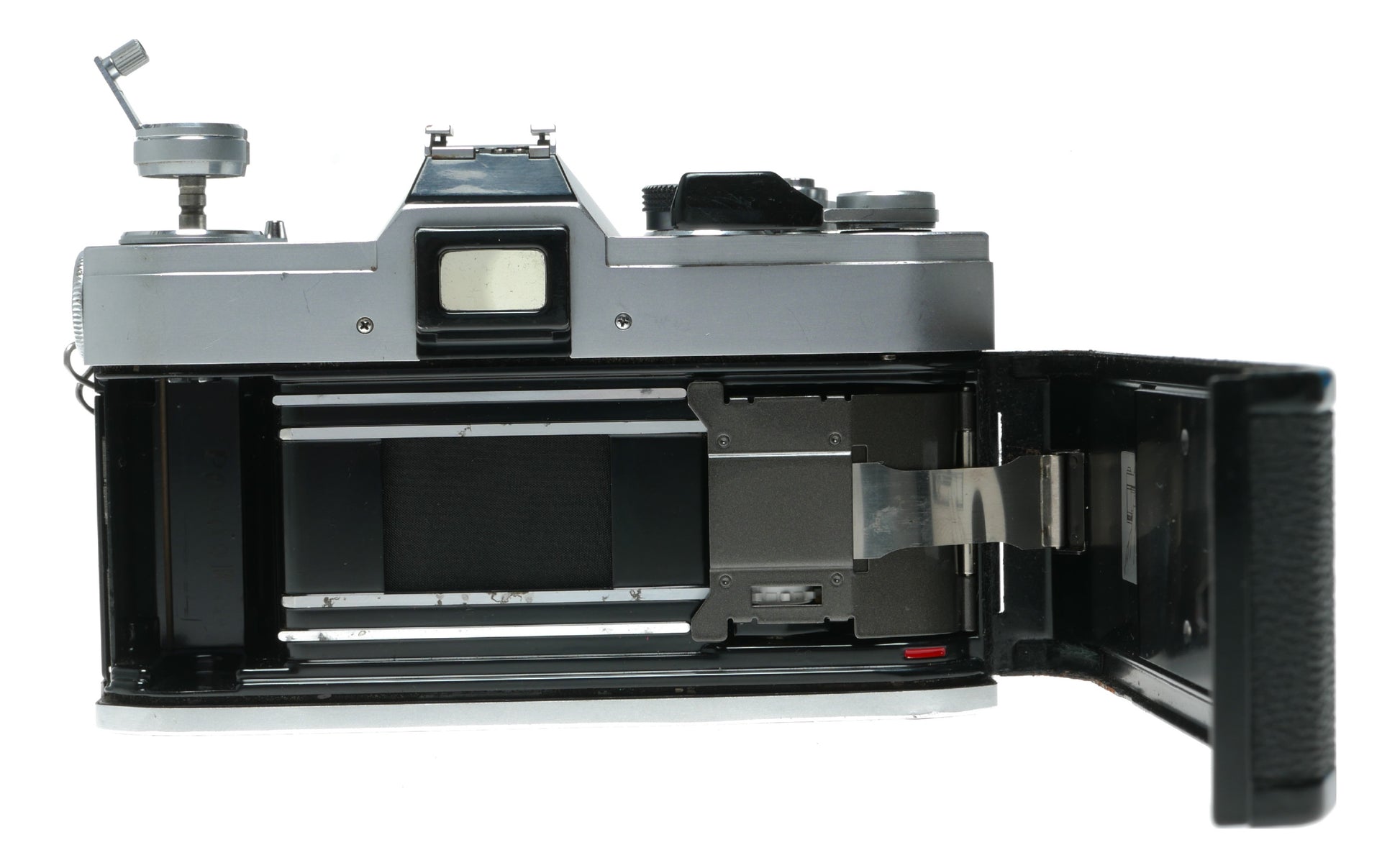 Canon FTb QL Vintage SLR Film Camera with Canon FD 50mm f/1.8 Lens - View 7