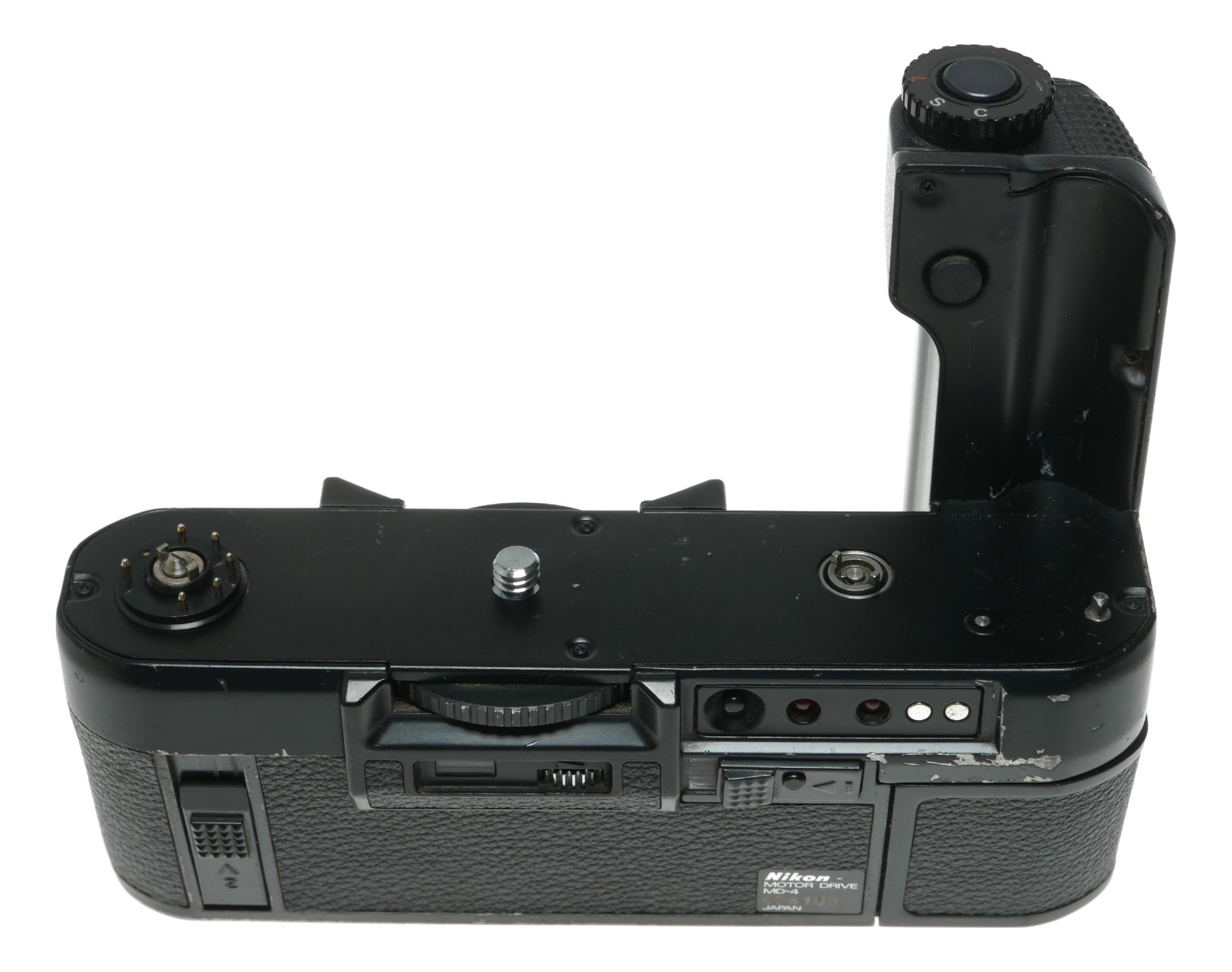 Nikon MD-4 Motor Drive for Nikon Film Cameras - Made in Japan - View 8