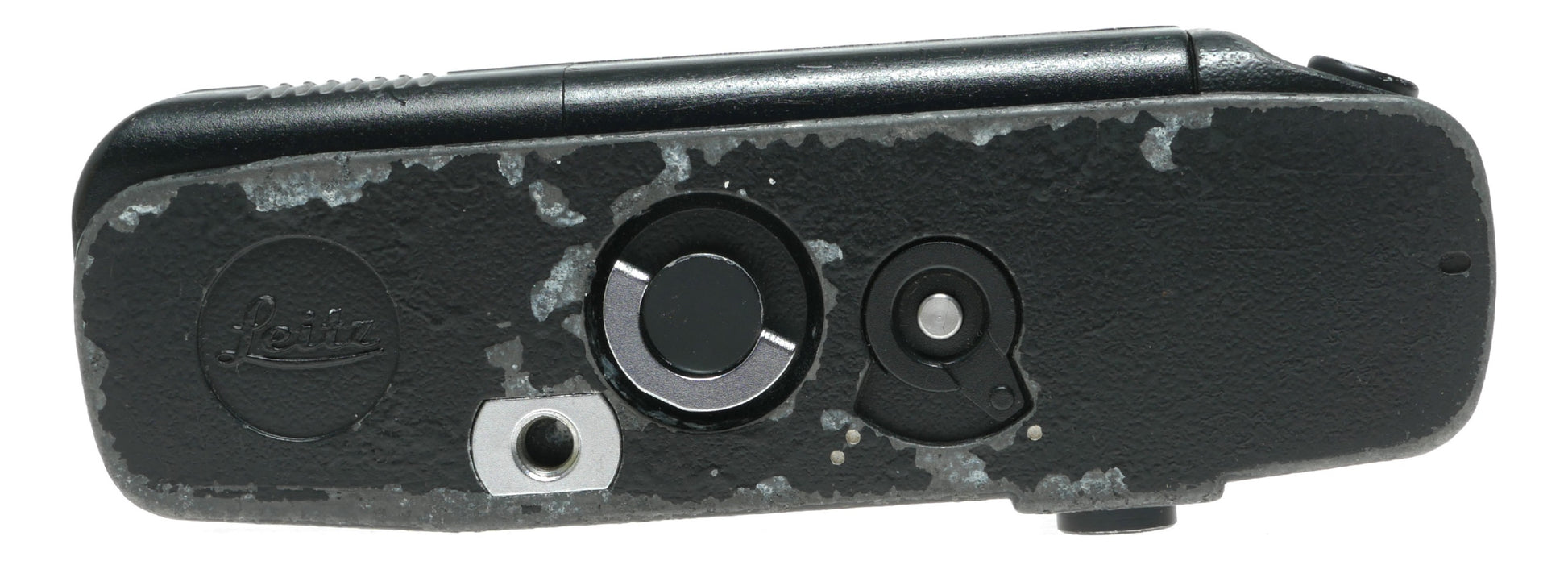 Leica P4 Motor Winder for Film Cameras - Compatible with 6 Alkaline or Ni-Cd Batteries - View 4