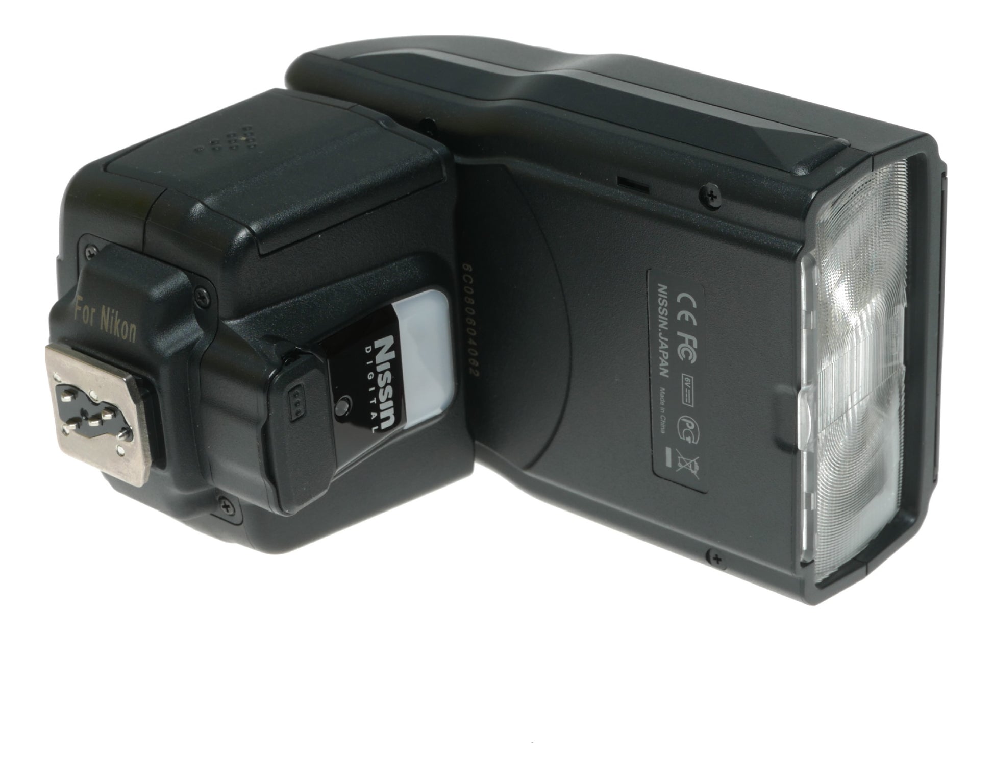 Nissin i60A Digital Flash for Nikon with Zoom 24-200mm - View 4