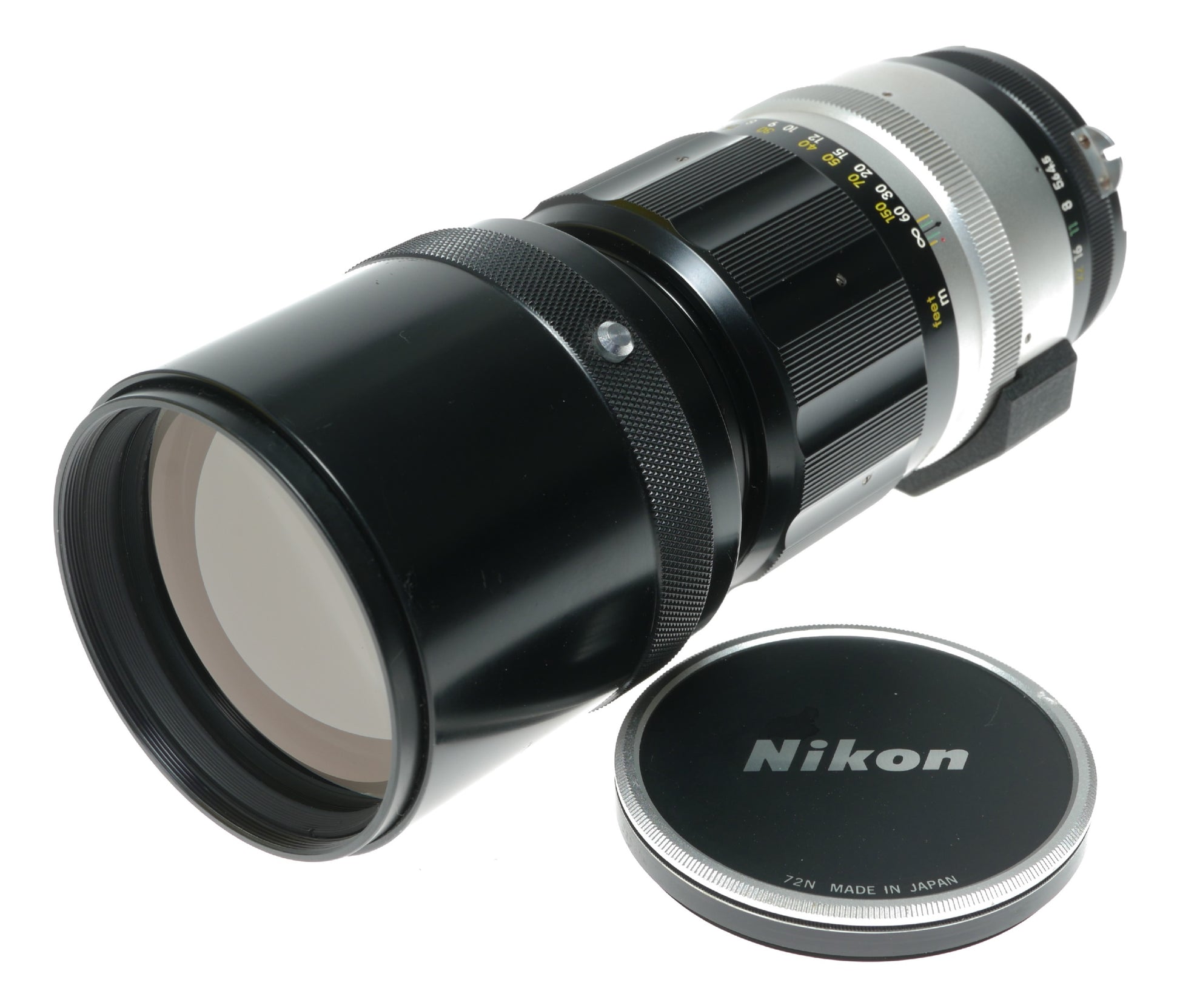 Nikon Nikkor-H Auto 1:4.5 f=300mm Vintage Telephoto Lens